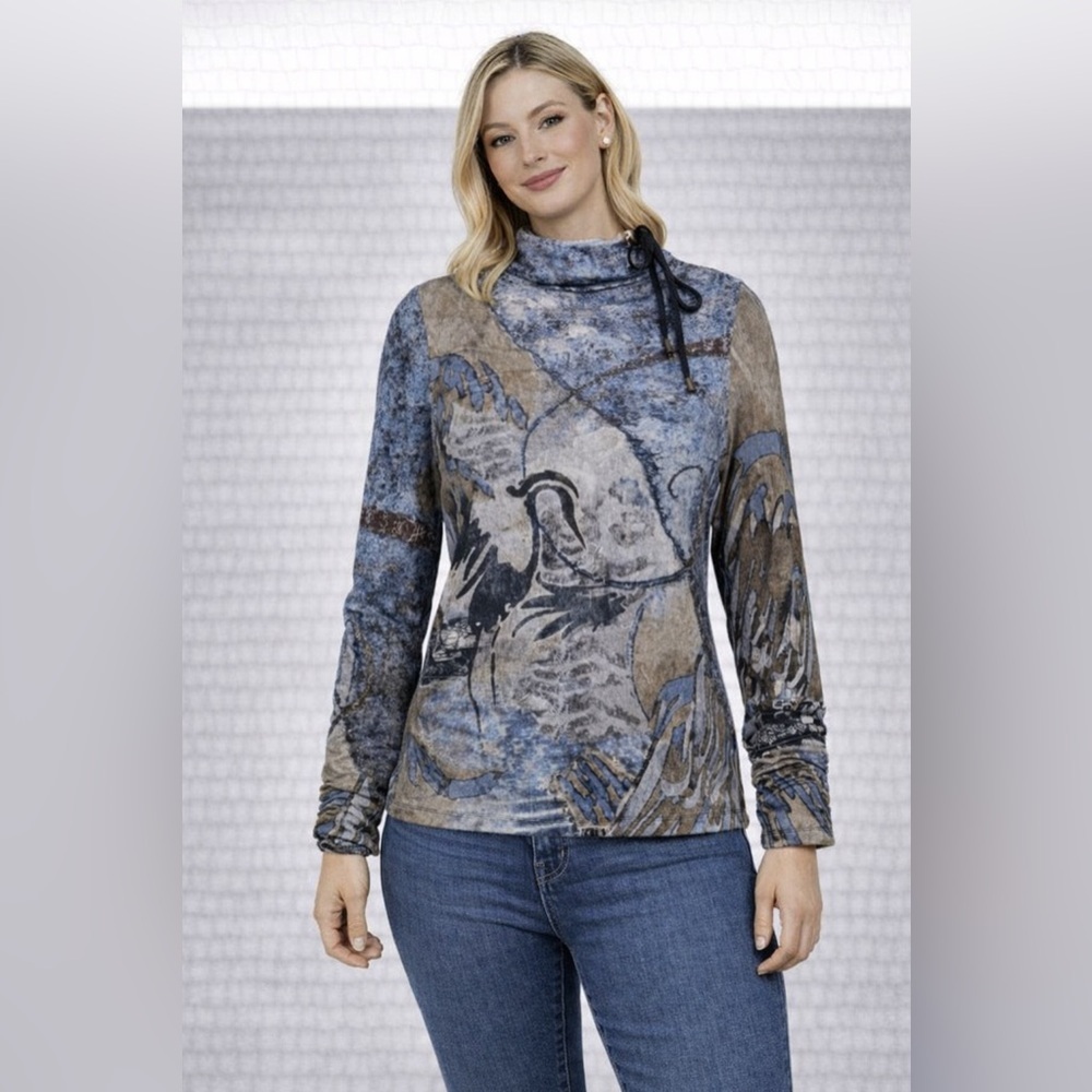 DOLCEZZA Wax On Tied Neck Art Top NWT